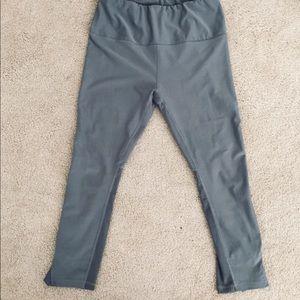 Gray Leggings - size Medium
